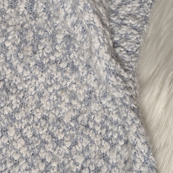 EUC Buffalo David Bitton sky blue/white marled fuzzy luxuriously soft crew neck - Picture 11 of 15